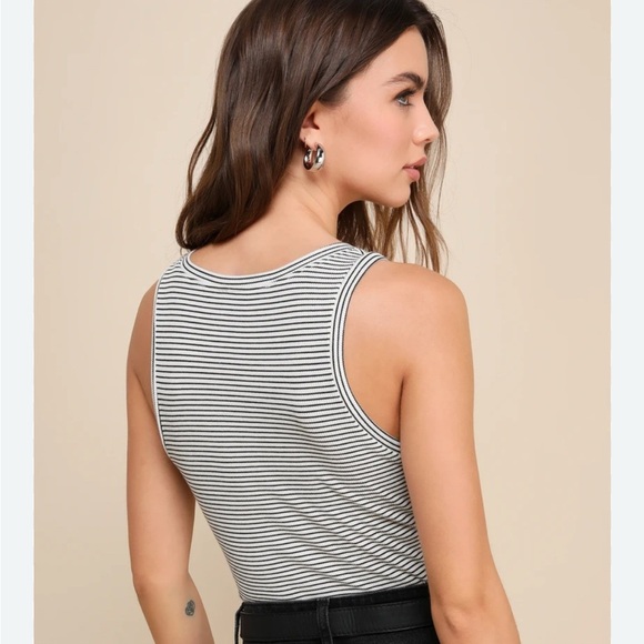 Lulus striped Black and White bodysuit - Picture 2 of 7